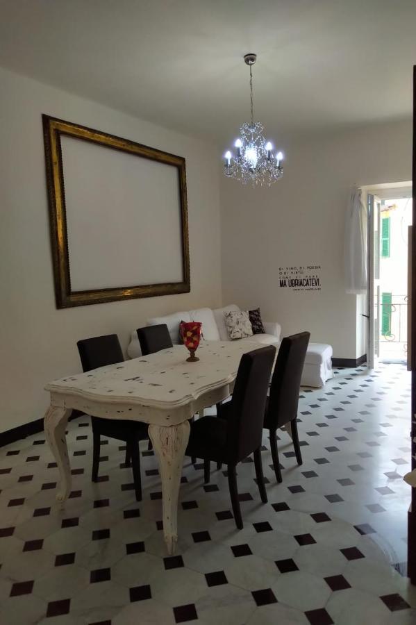 Doge Cambiaso- Davanti All'acquario - Grande Terrazza Privata - Palazzo Nobiliare Storico Appartement *
